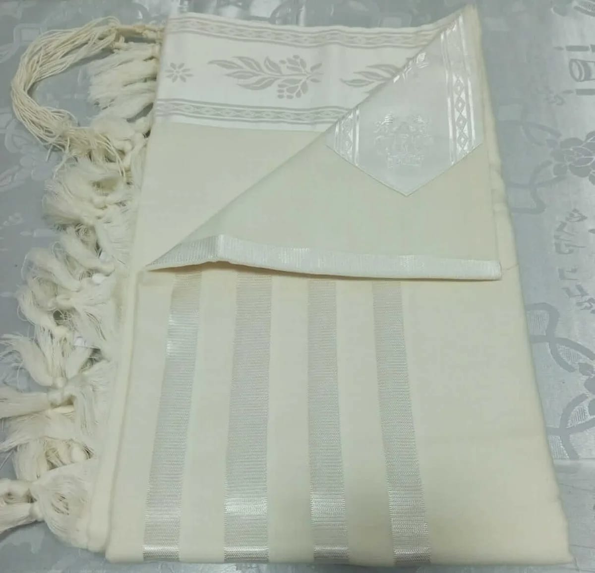 Talit Gadol de Lana Blanco Talla 70 - Judaica Breslov Colombia