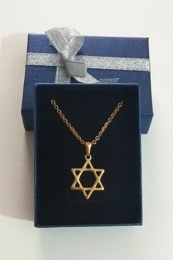 Cadena Maguen David Dorada Lisa – Tamaño Mediano - Judaica Breslov Colombia