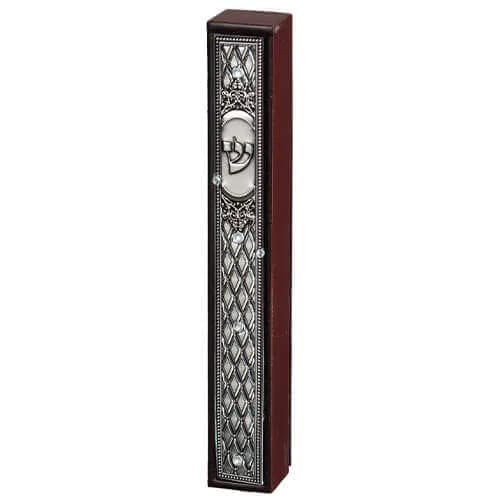 Caja de Mezuzá de Madera con Placa de Rombos – 12 cm - Judaica Breslov Colombia